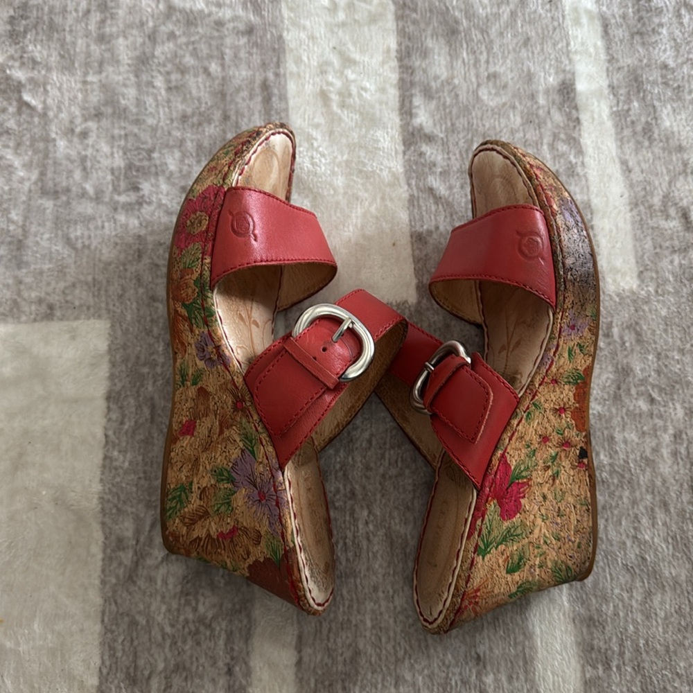BORN red leather wedges - Picture 4 of 8